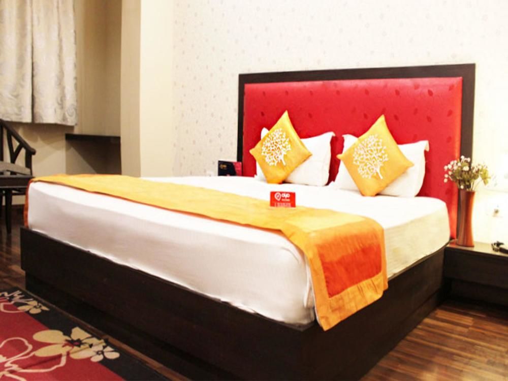 Hotel Krishna International Vrindavan Exterior photo
